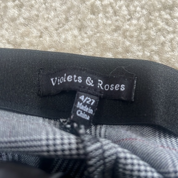 Black/grey/why plaid pants - Picture 4 of 6